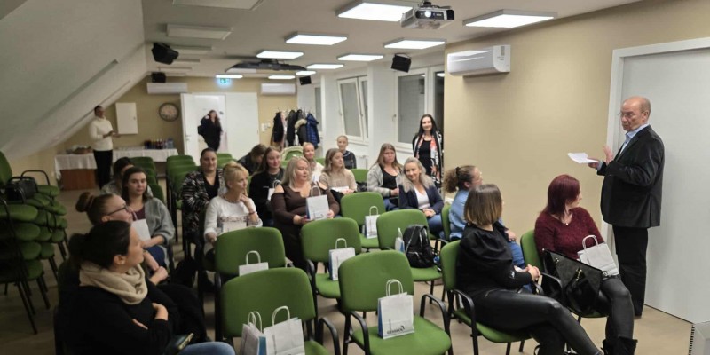 589542927_735041569638357_50215677910265447_n